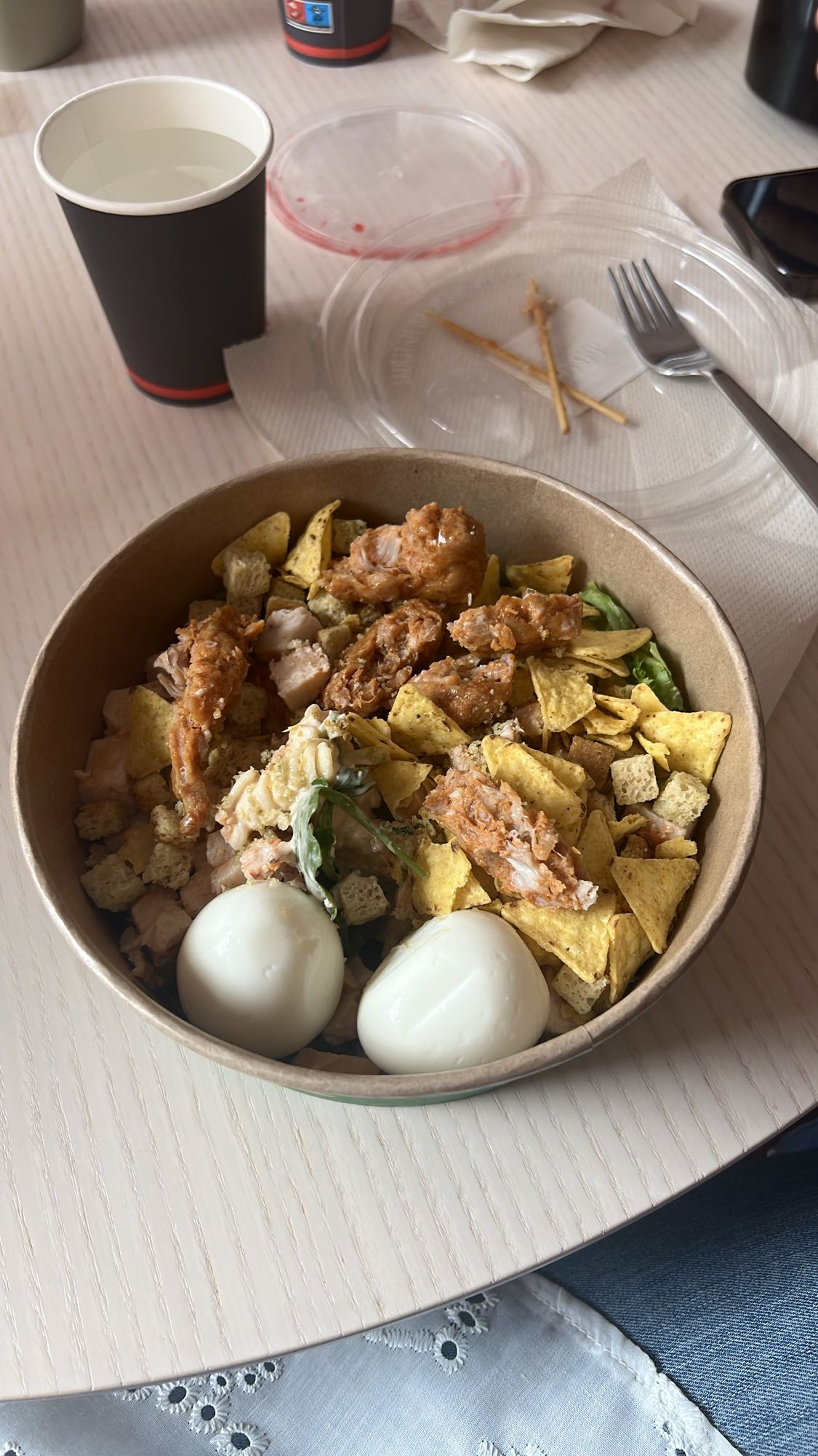 Kycklingsallad med ägg