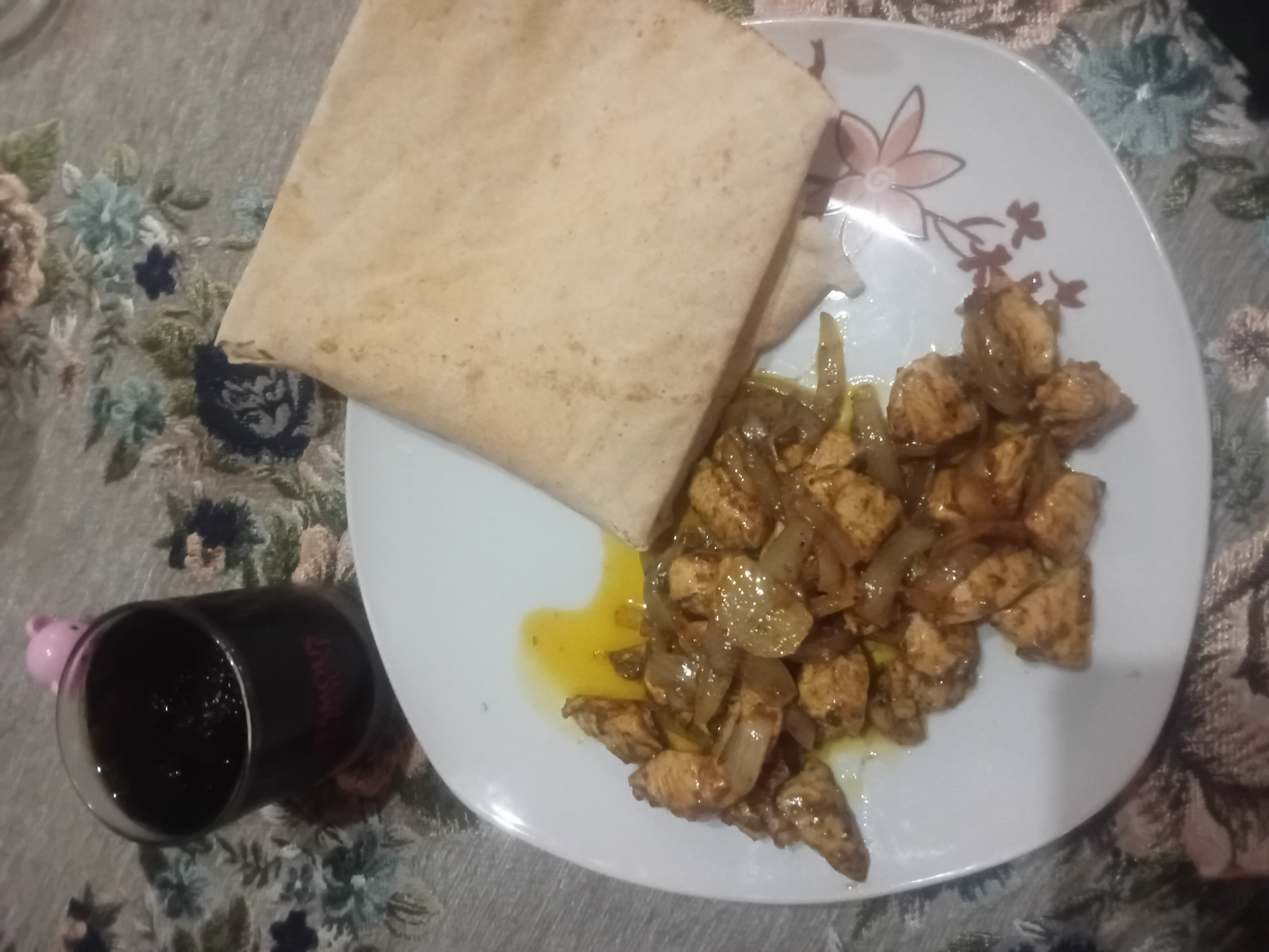 Chicken wrap with soda