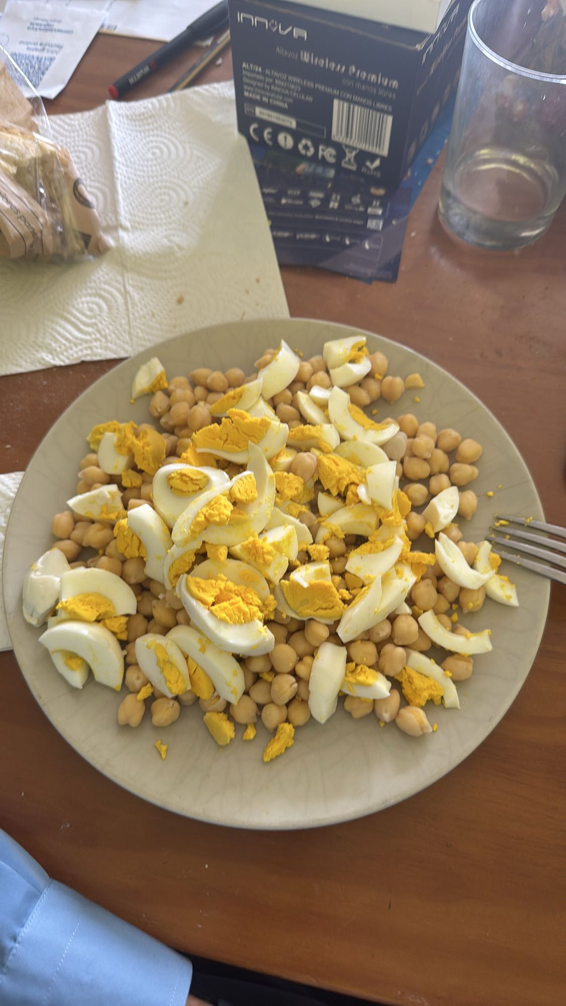 Huevos con garbanzos