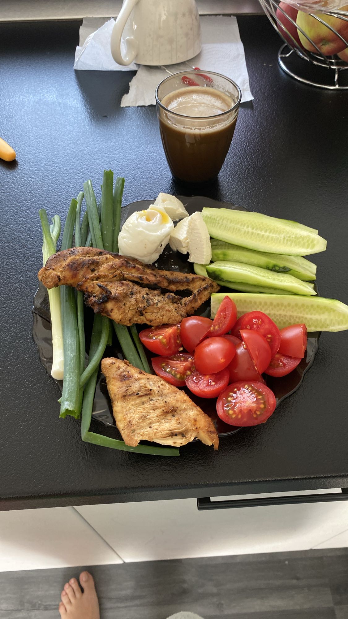 Mic dejun cu pui și legume