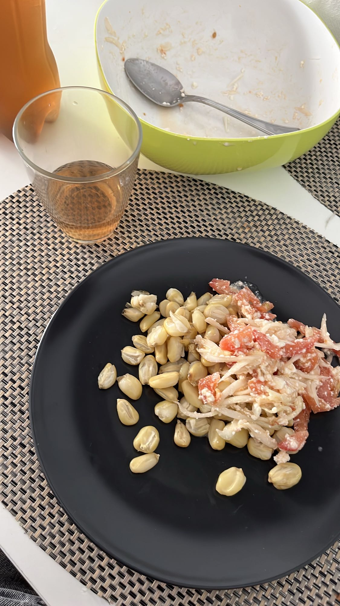 ensalada de yuca y maíz