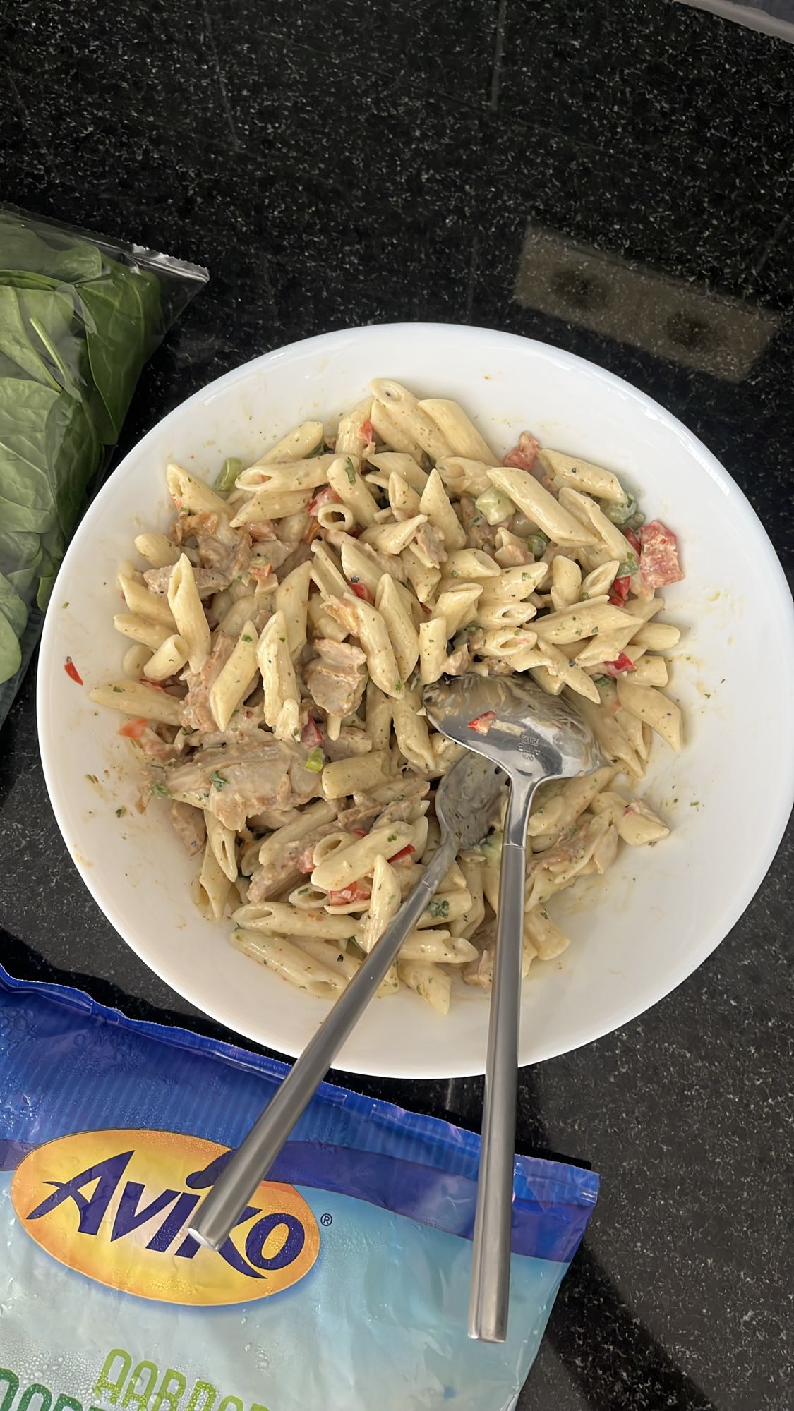 romige kip penne pasta