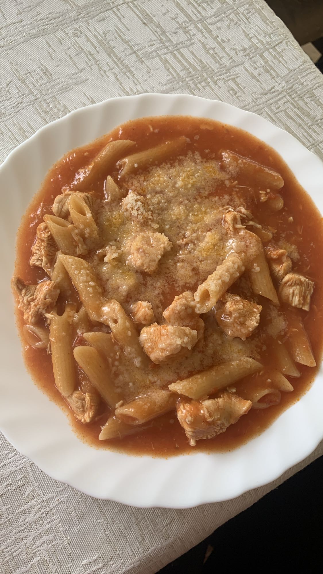 Makaron z kurczakiem