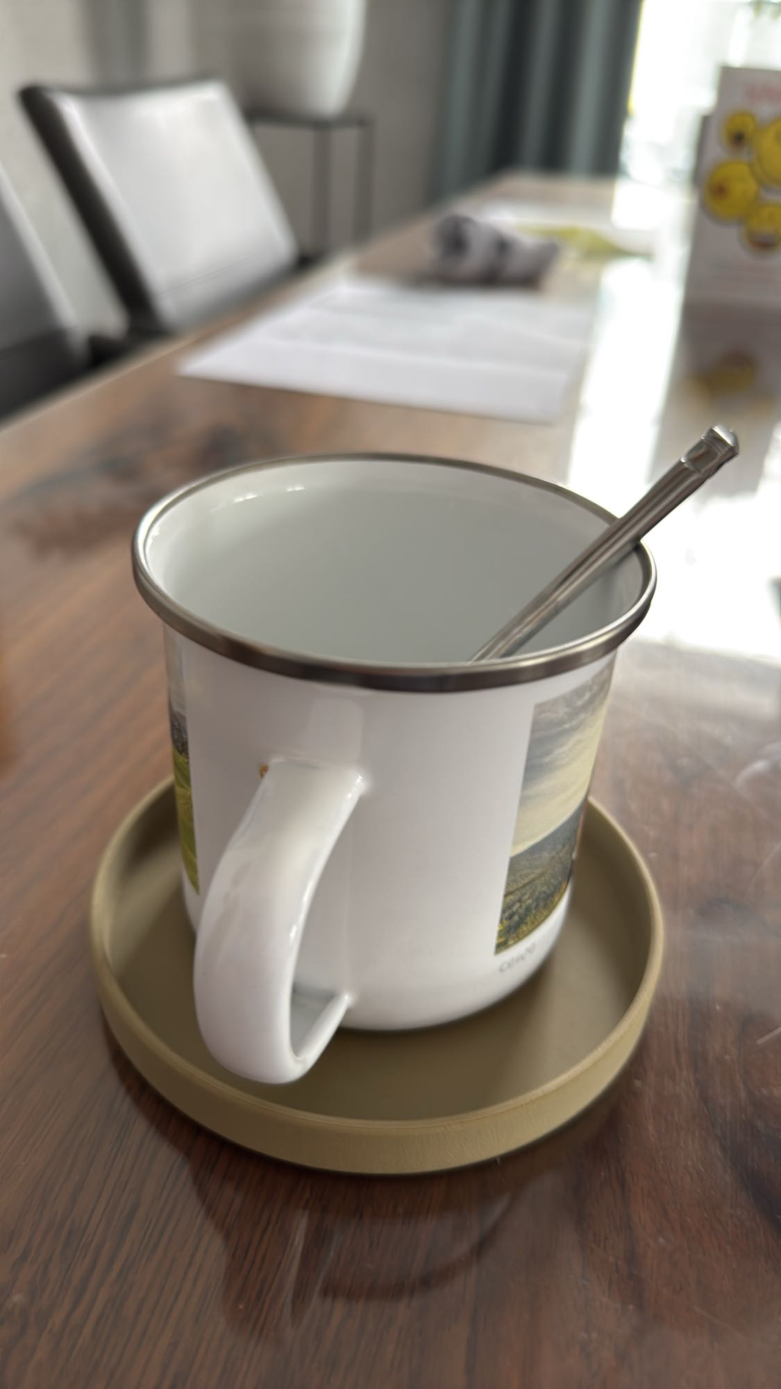 Milch mit Chiasamen und Honig