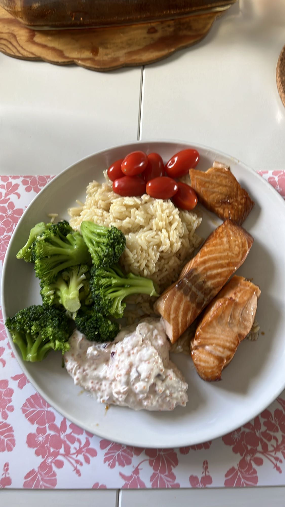 Lax med ris och grönsaker