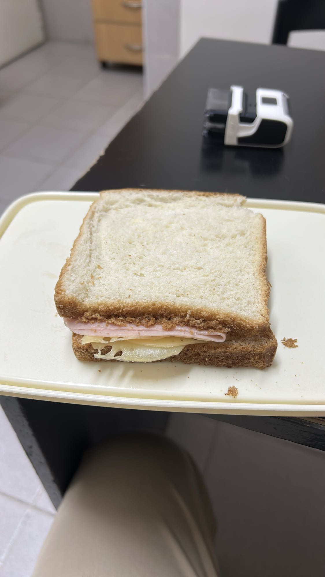 Sándwich de jamón y queso