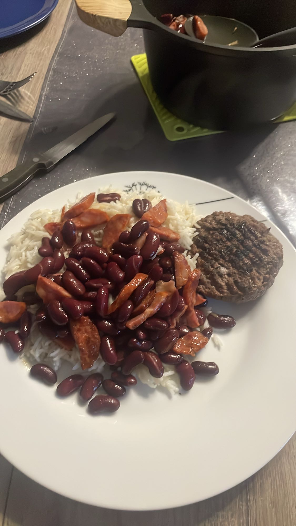 Riz, haricots, steak, chorizo