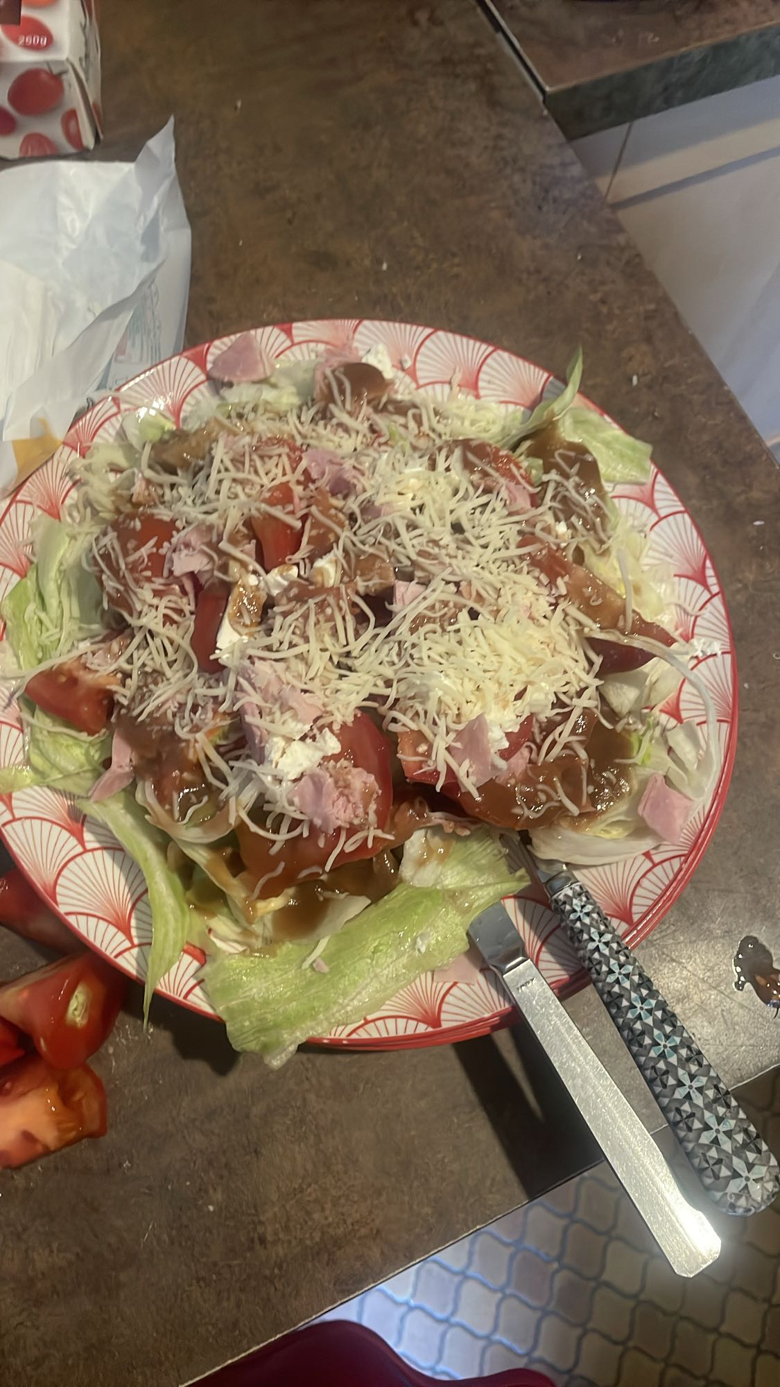 Salade jambon fromage