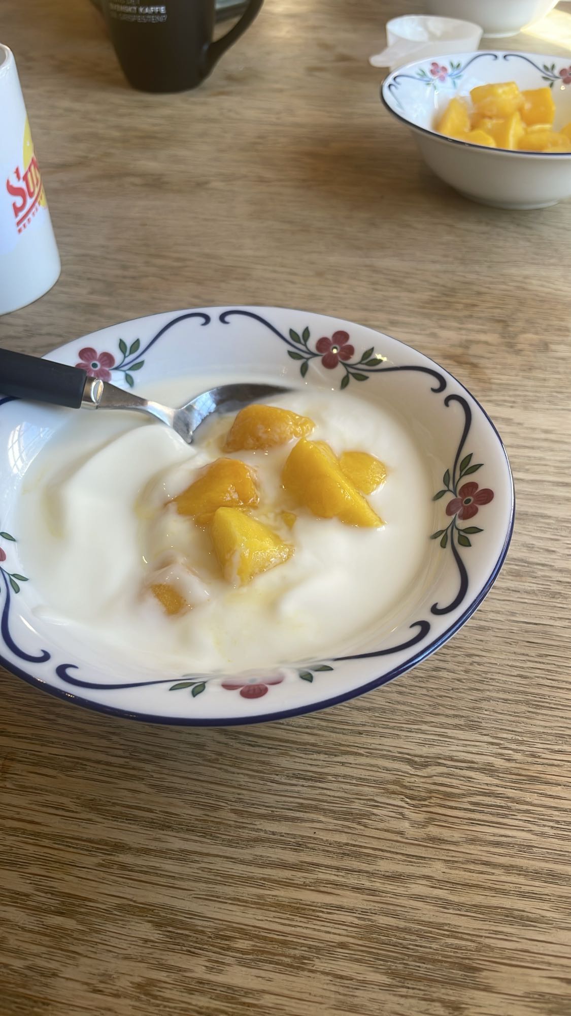 Yoghurt med persika