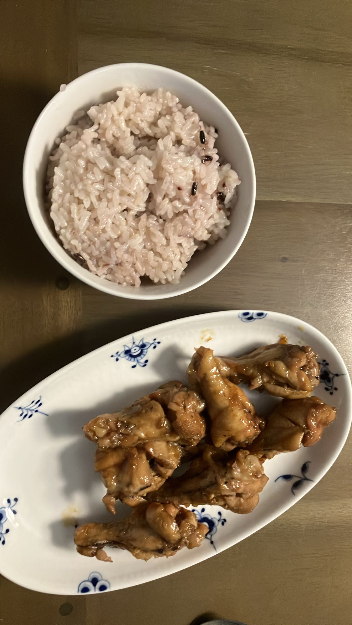 Chicken drumsticks with rice