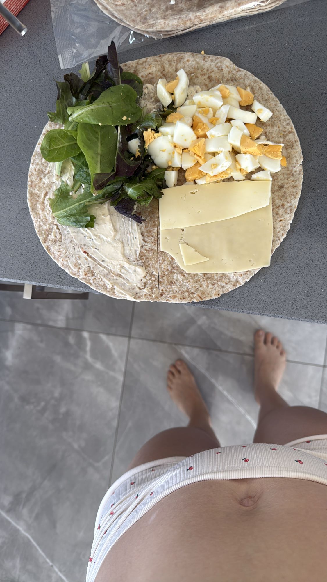 яичный сырный ролл