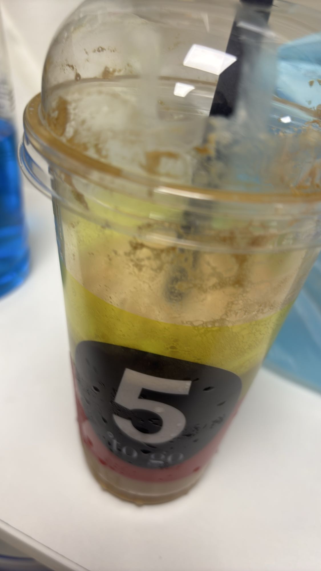 ceai cu fructe și gheață