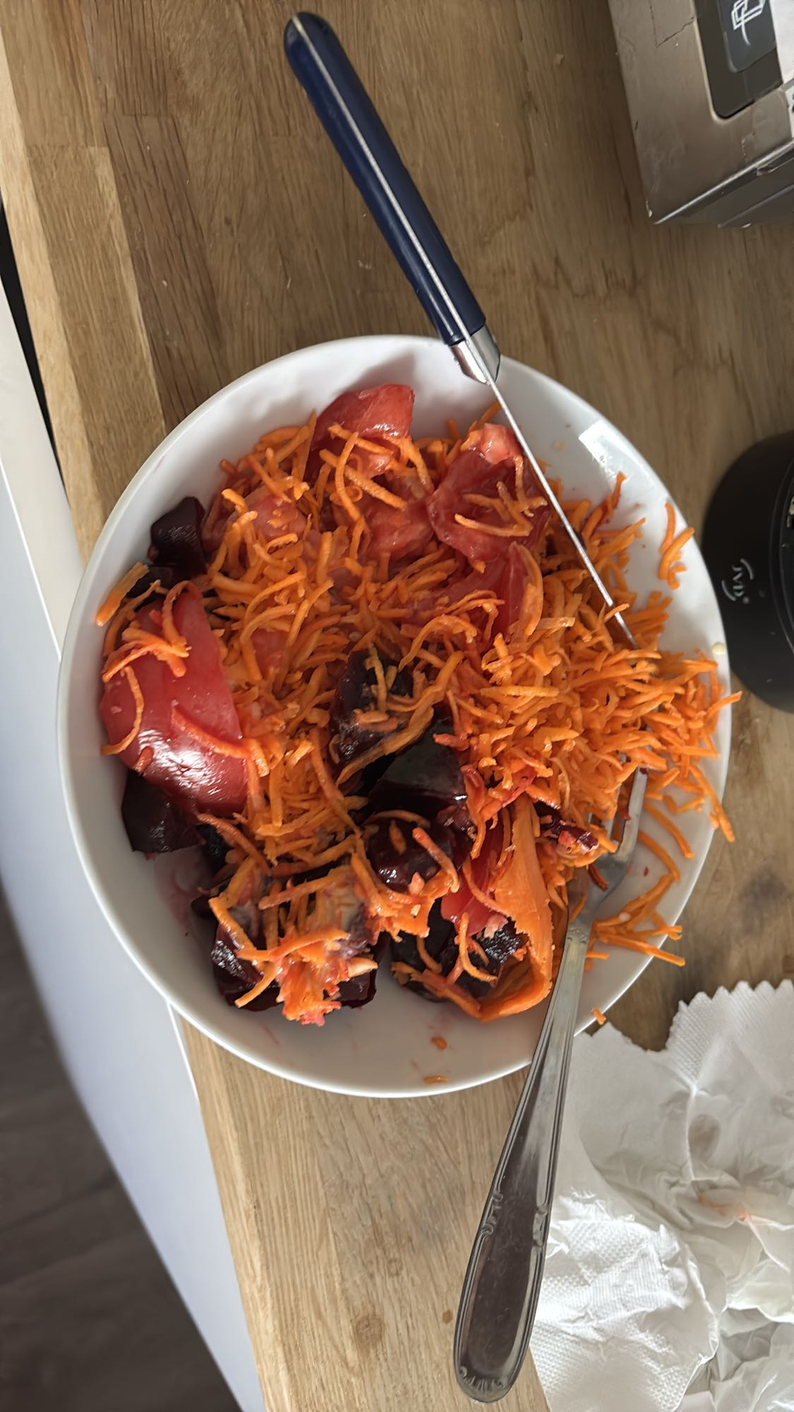 Salade carotte betterave tomate