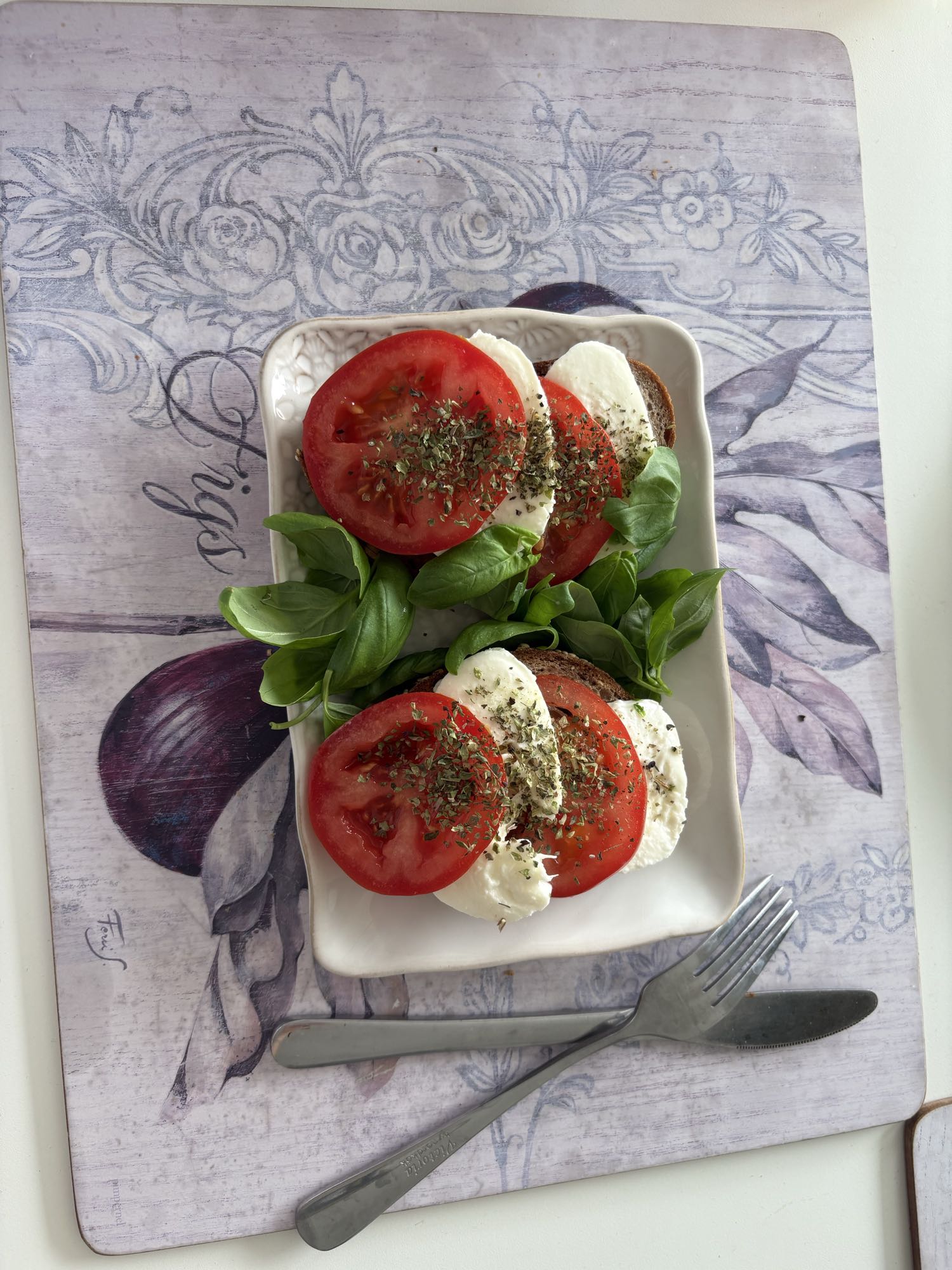 Caprese med tomat & mozzarella