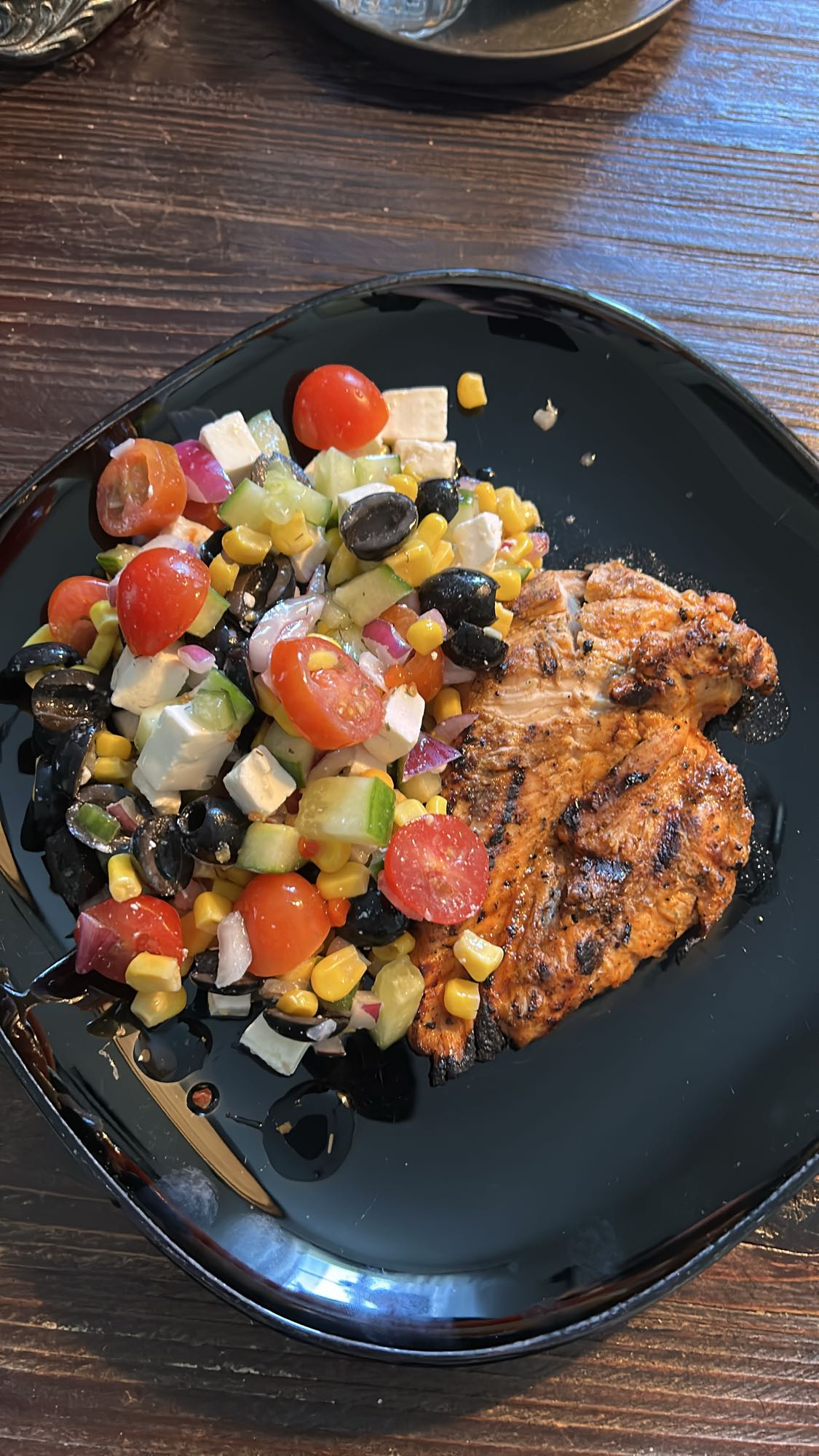 Kyckling med grekisk sallad