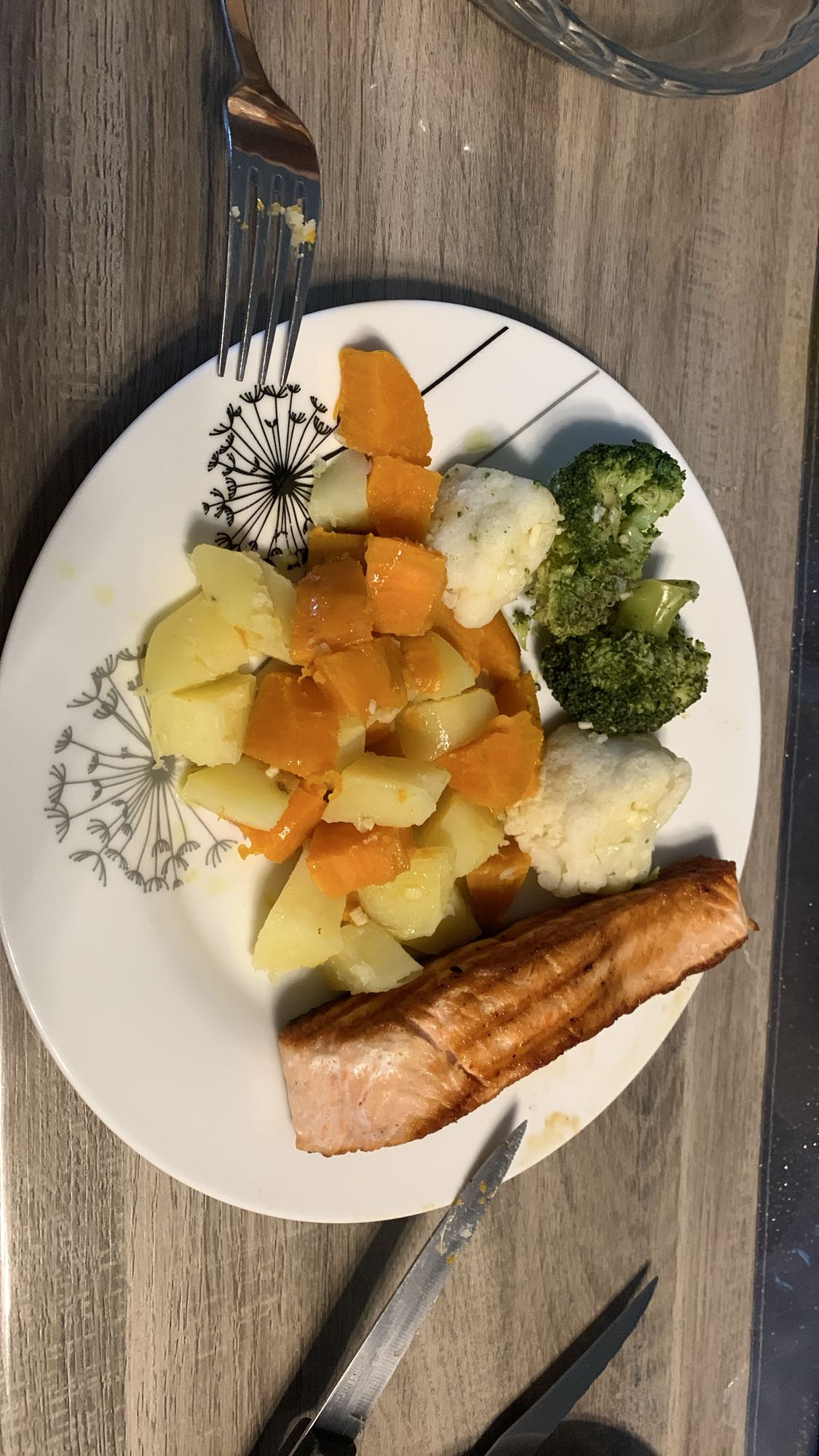 Saumon et légumes vapeur