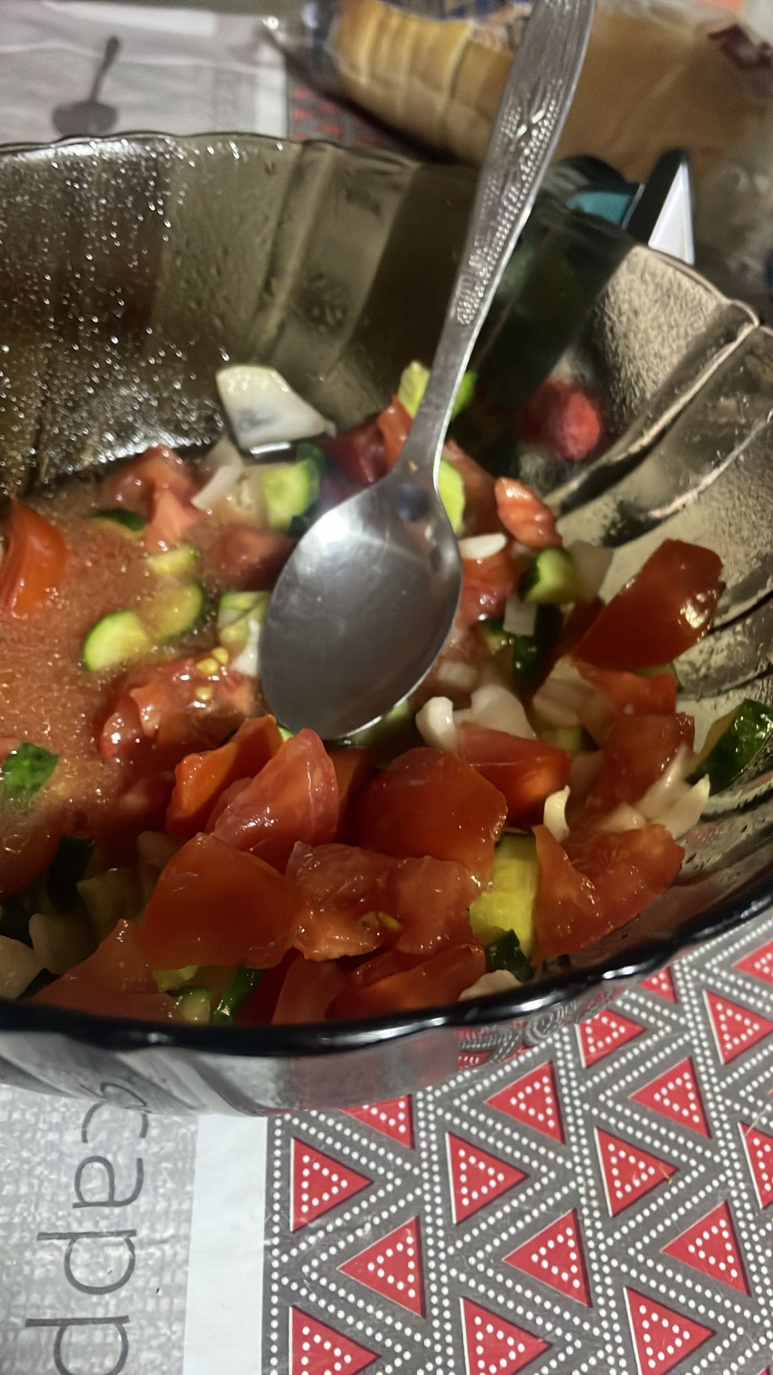 Salată de legume proaspete