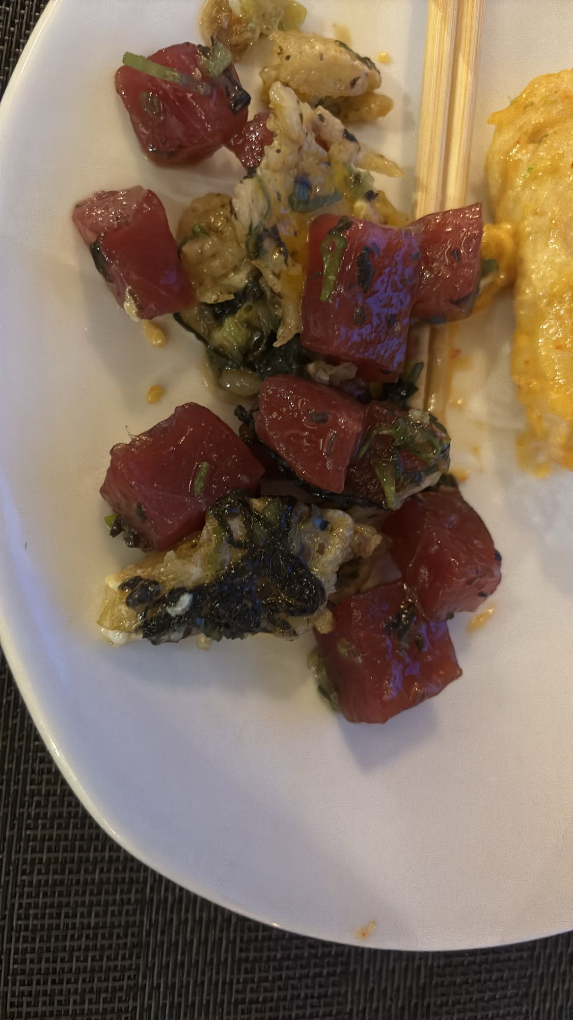 ensalada de atún y algas