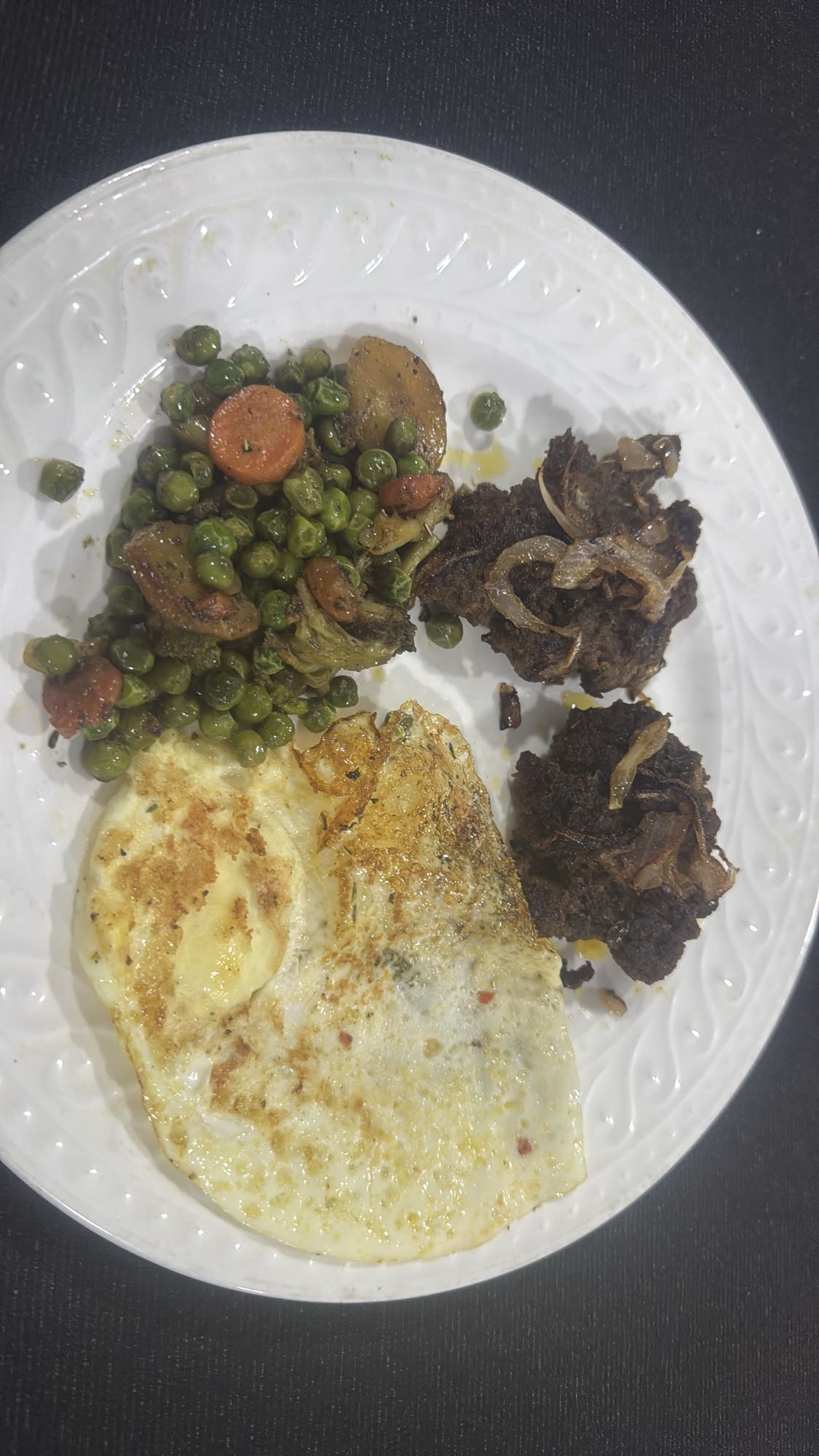 Egg, Veggies & Beef