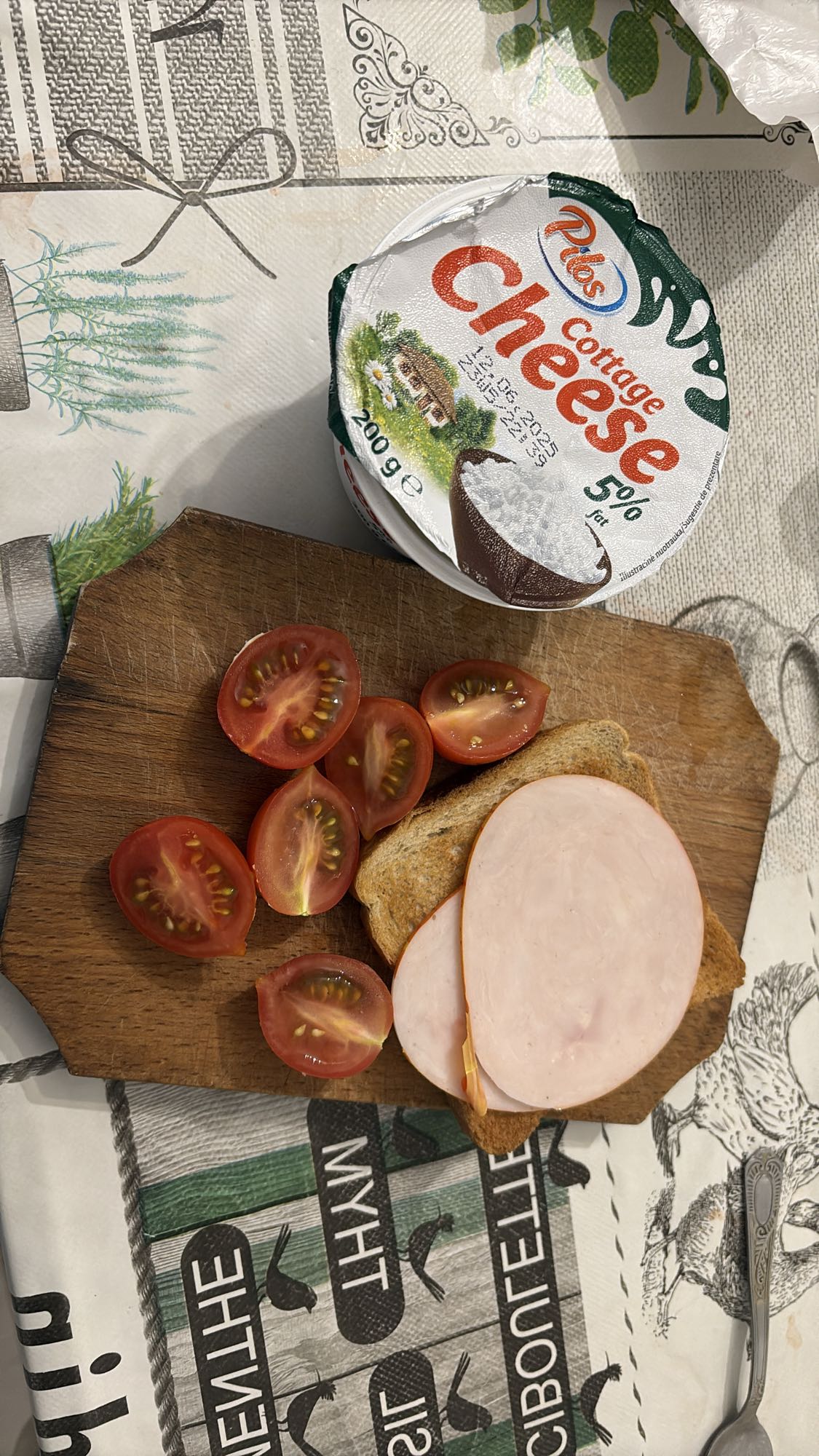 Mic dejun cu brânză