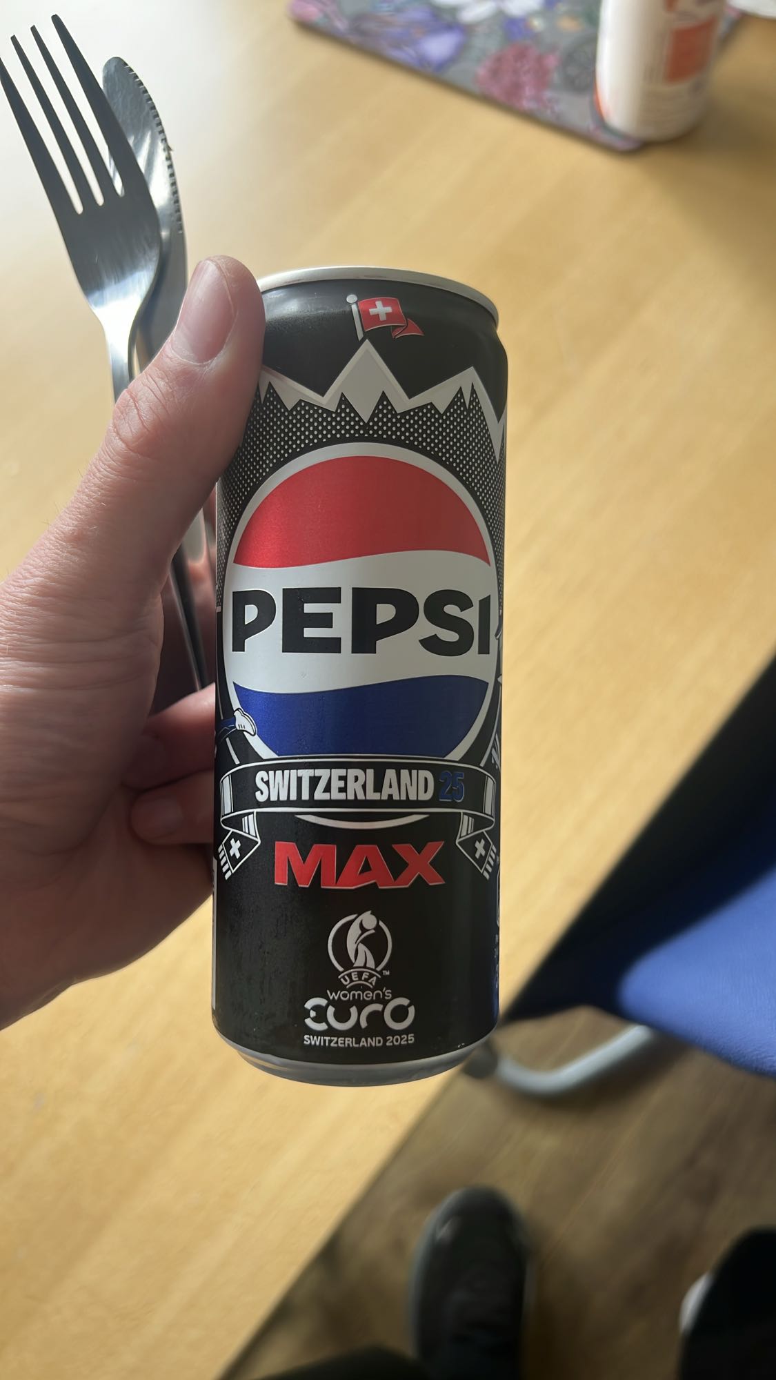 Pepsi Max burk