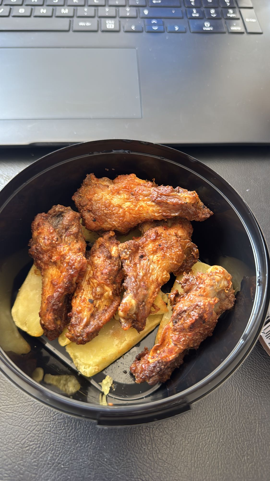 Aripioare cu cartofi