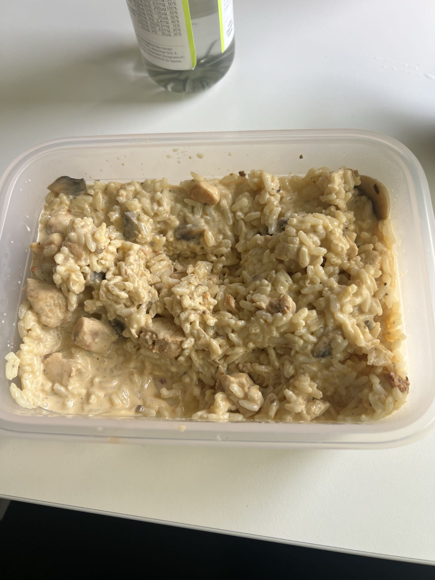 Krämig kycklingrislåda