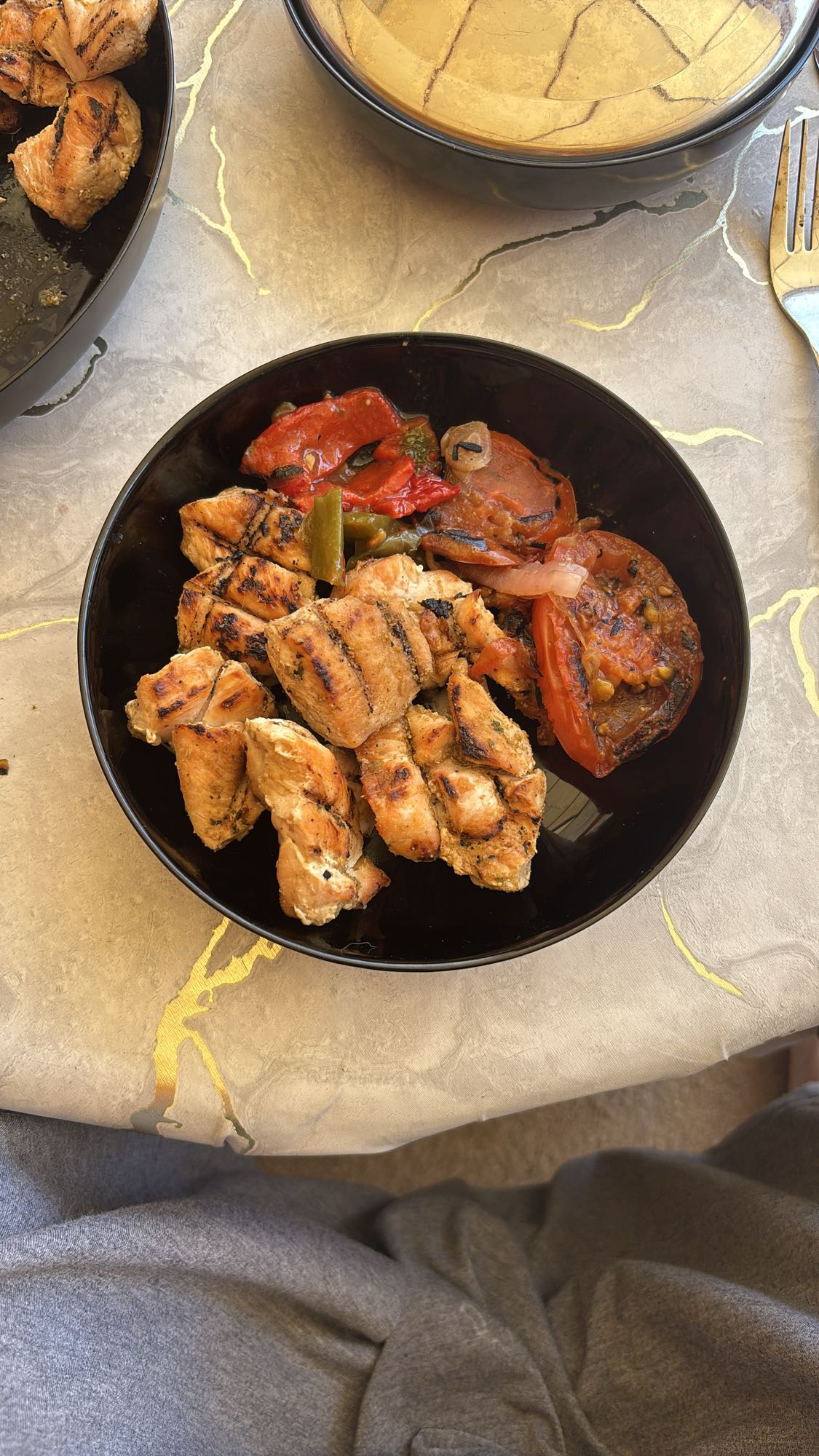 Poulet grillé et légumes