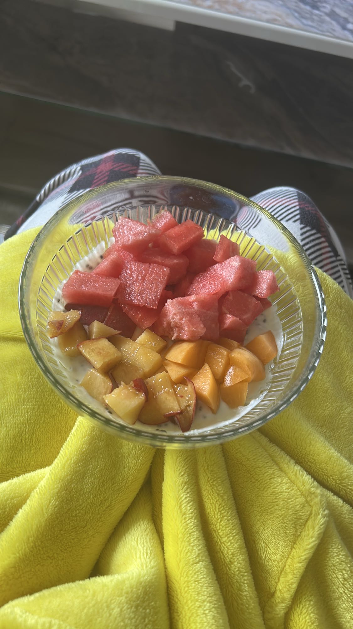 bol de fruits et yaourt