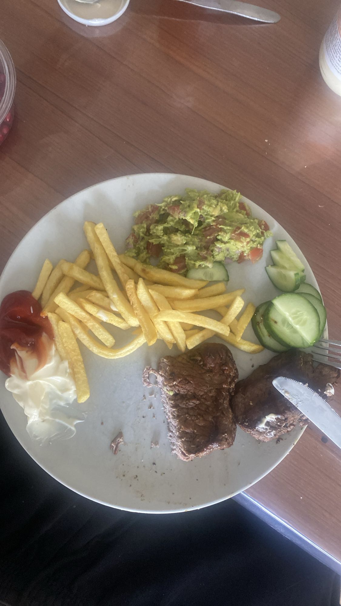Biefstuk met friet en salade