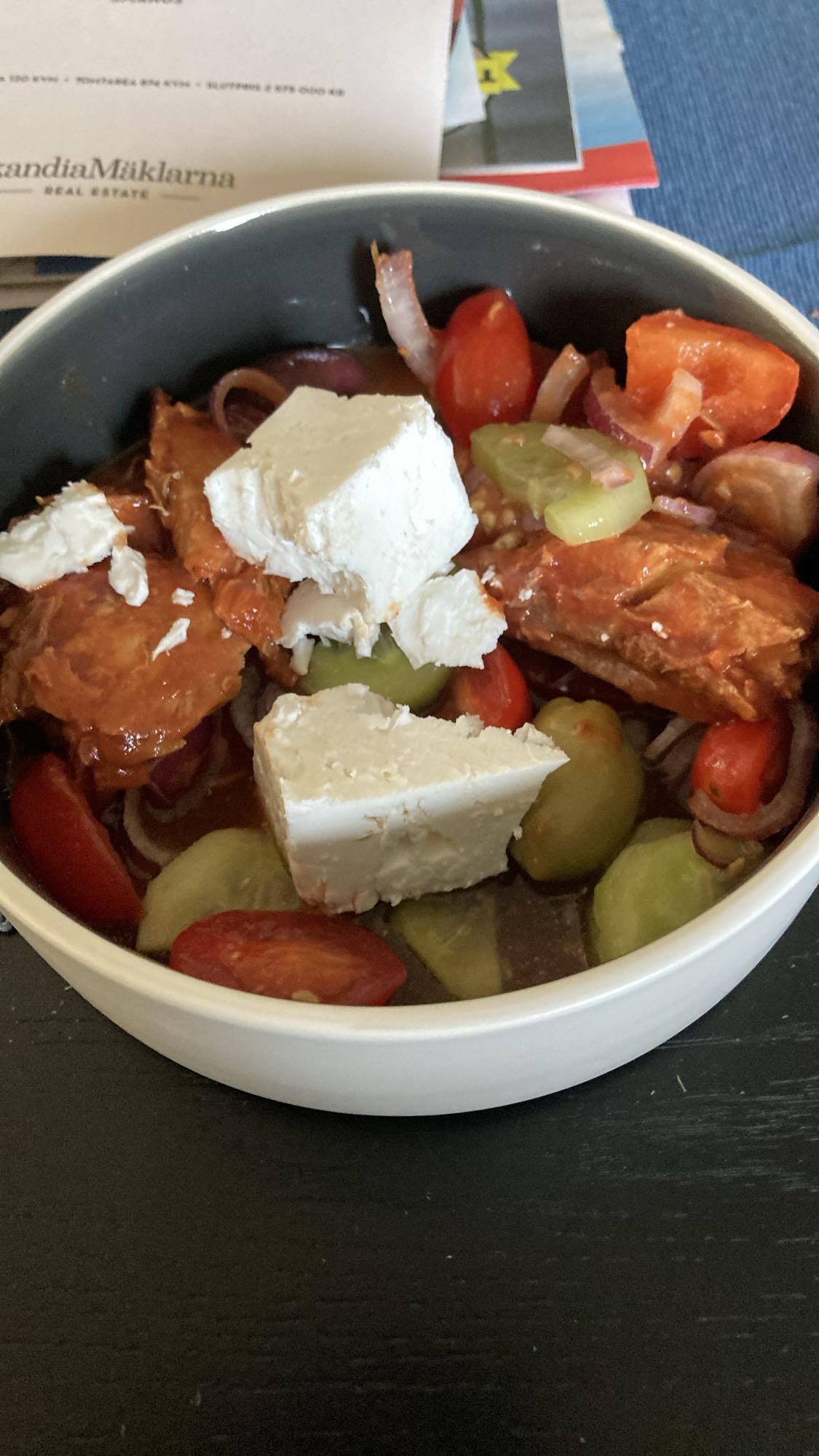 Grekisk sallad med tonfisk