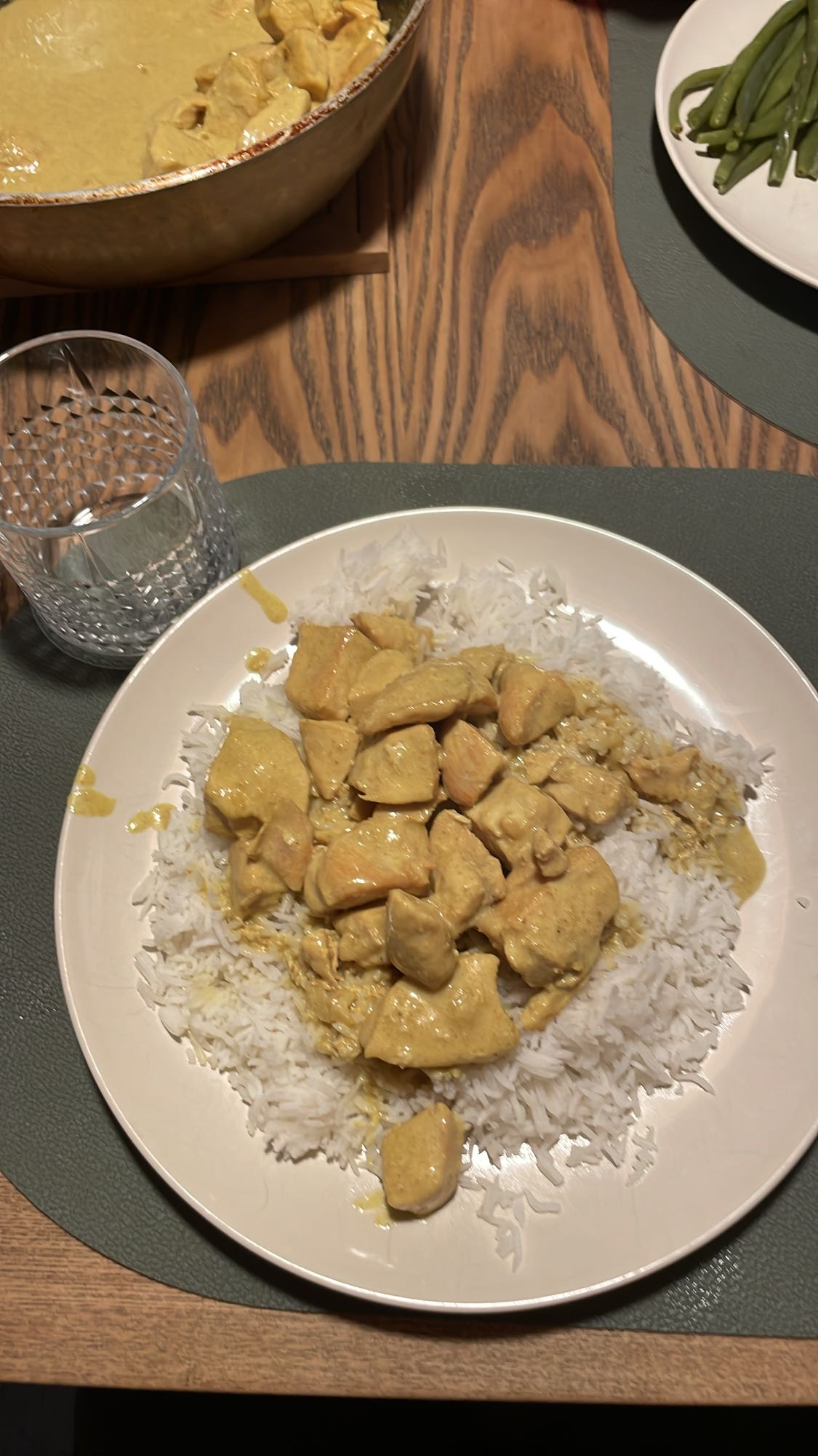 Poulet au curry et riz