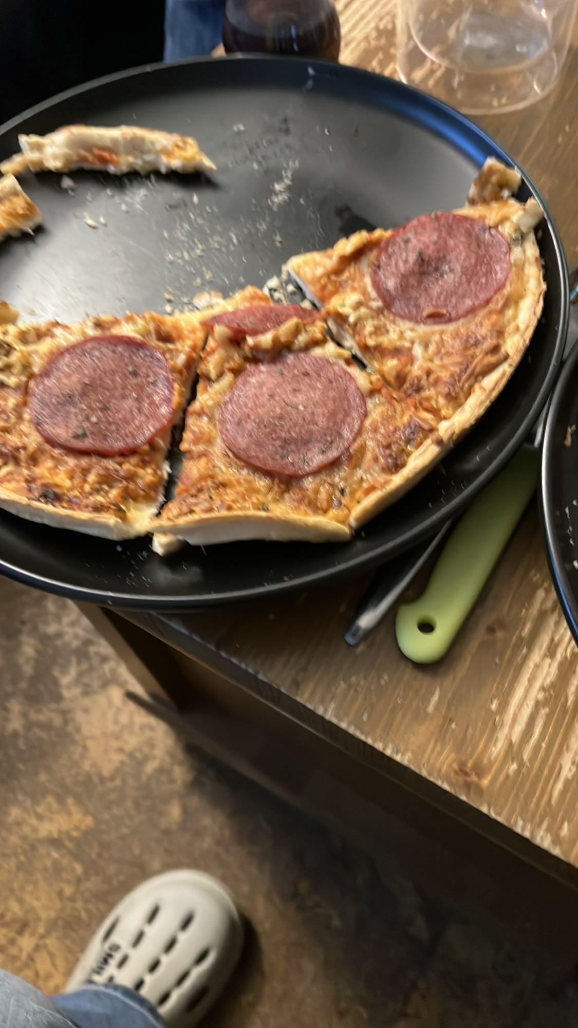 Salamili Pizza