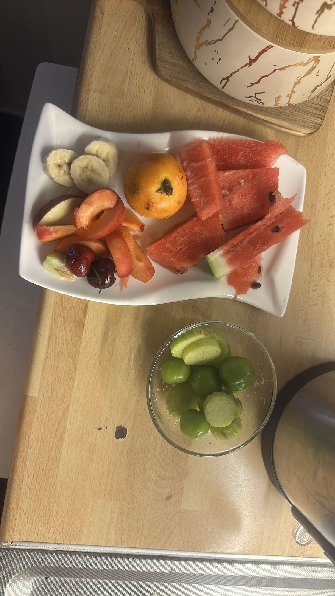 Blandad frukttallrik