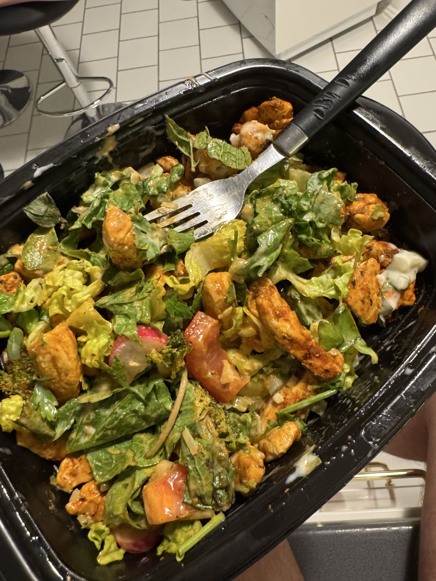 Hähnchen-Gemüsesalat