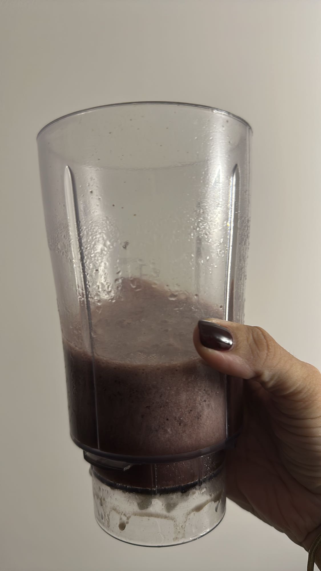 batido de frutas moradas