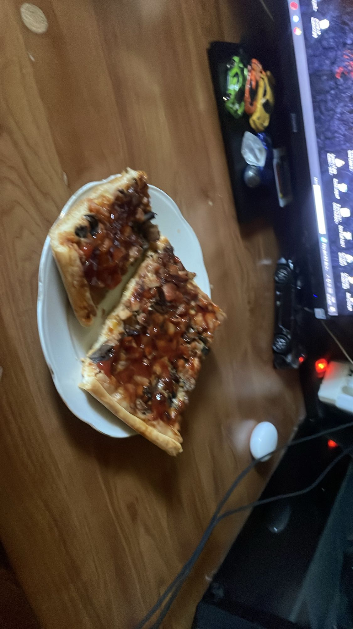 domowa pizza z sosem