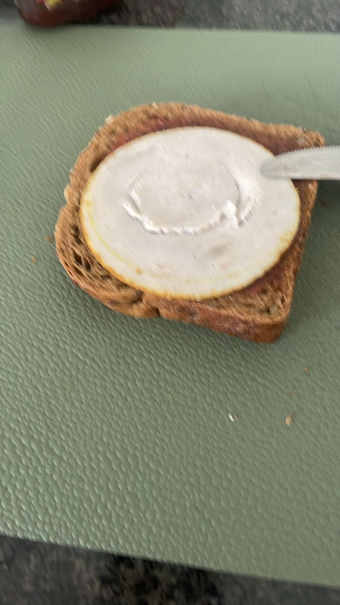 6 volkoren boterhammen met kipfilet