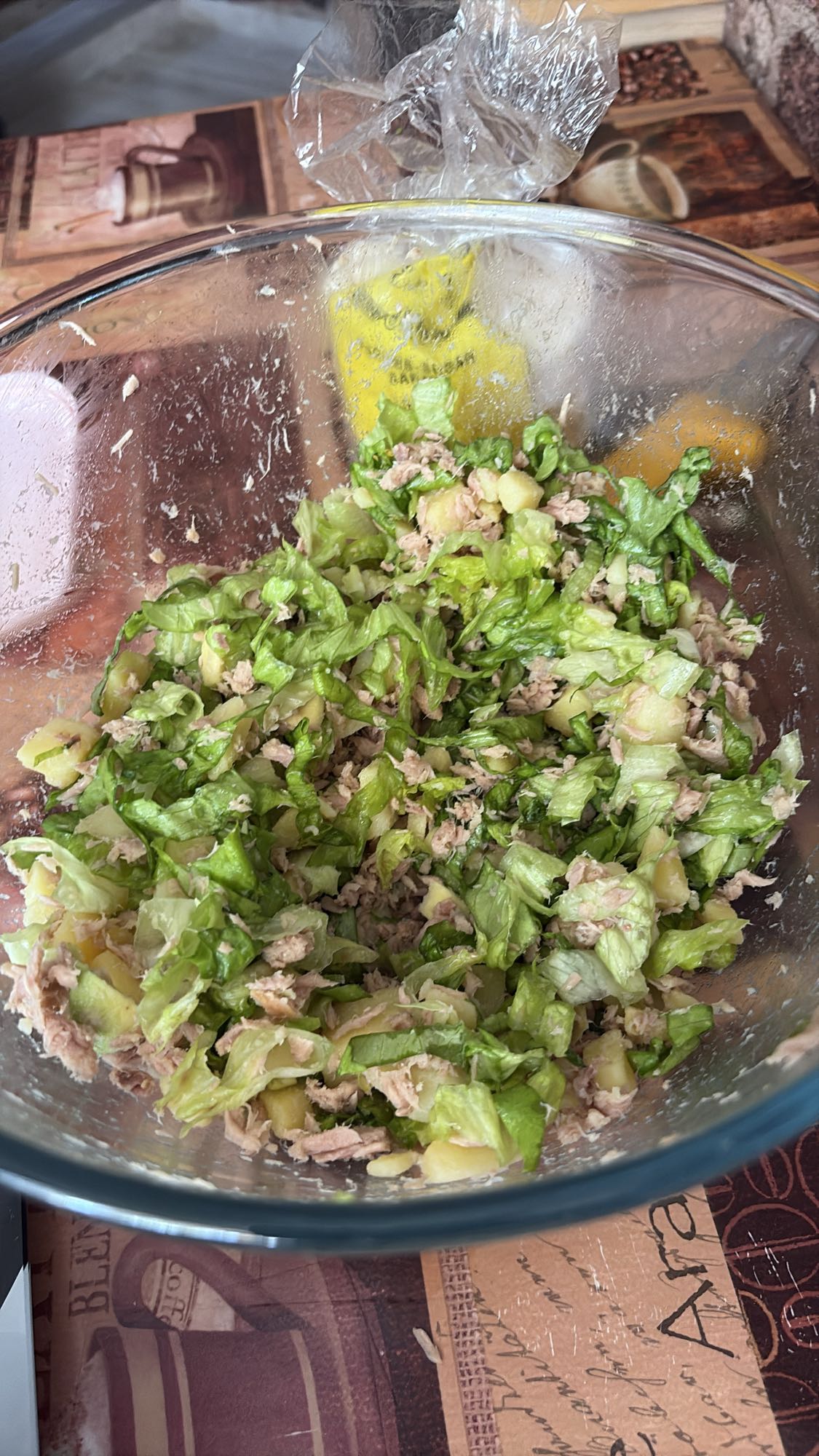 Salată cu ton și cartofi