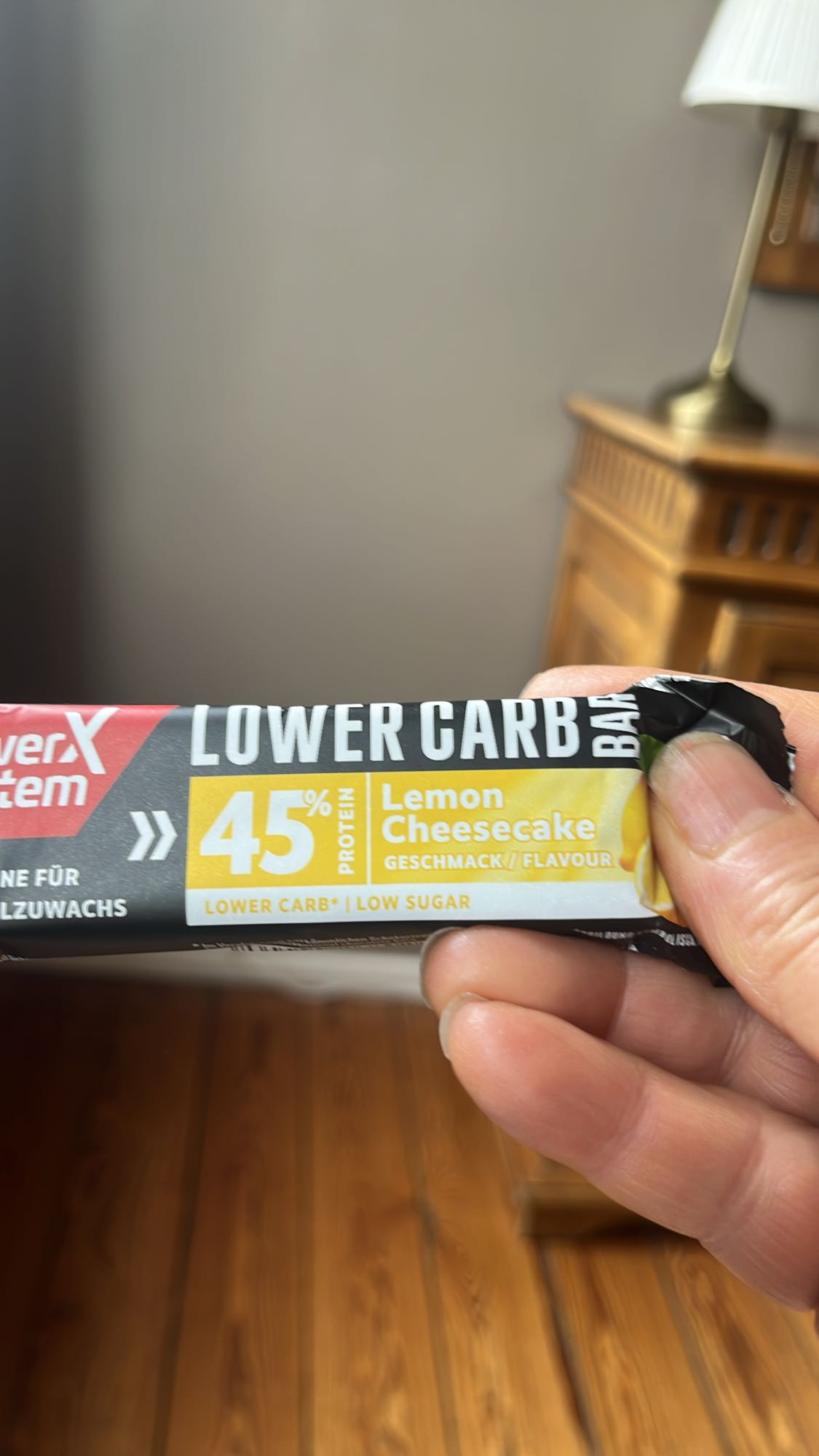 Lower Carb Lemon Cheesecake Bar