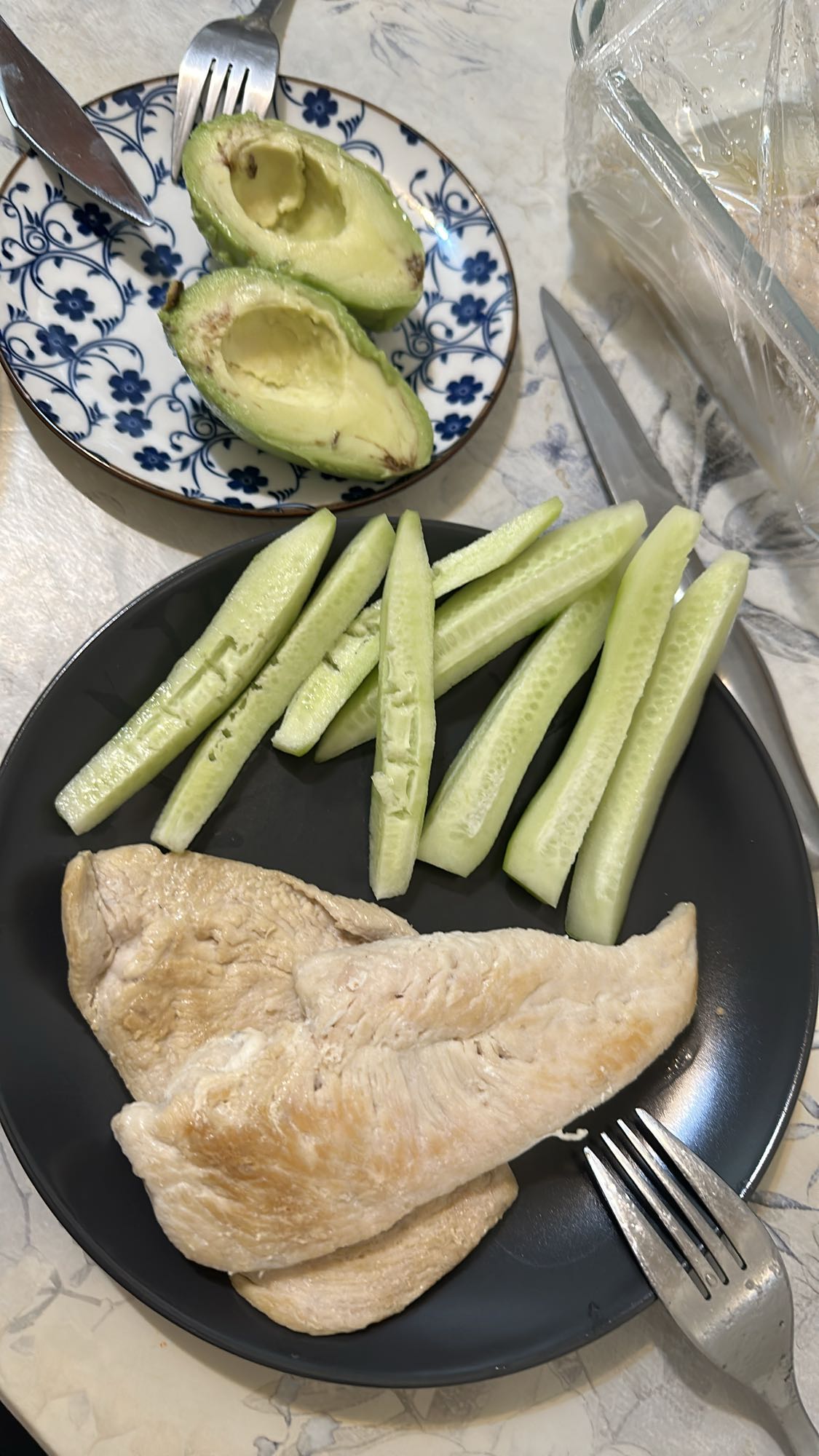 Chicken, cucumber, avocado plate