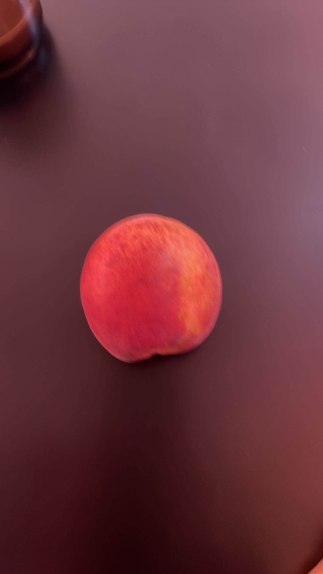 Piersică proaspătă