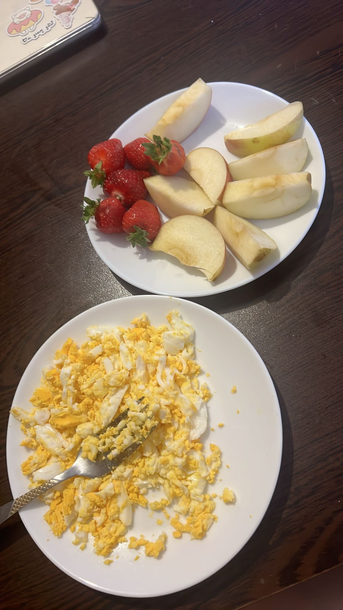 Eggs with apple and strawberry