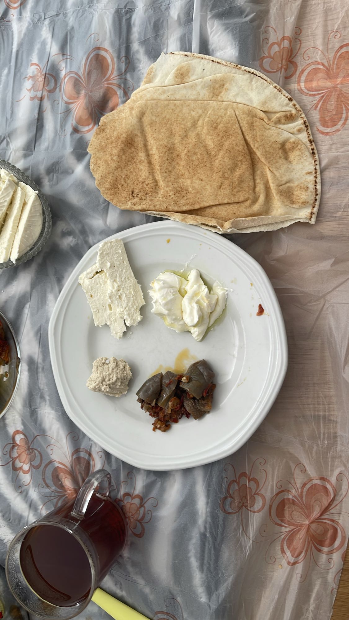 فطور عربي تقليدي