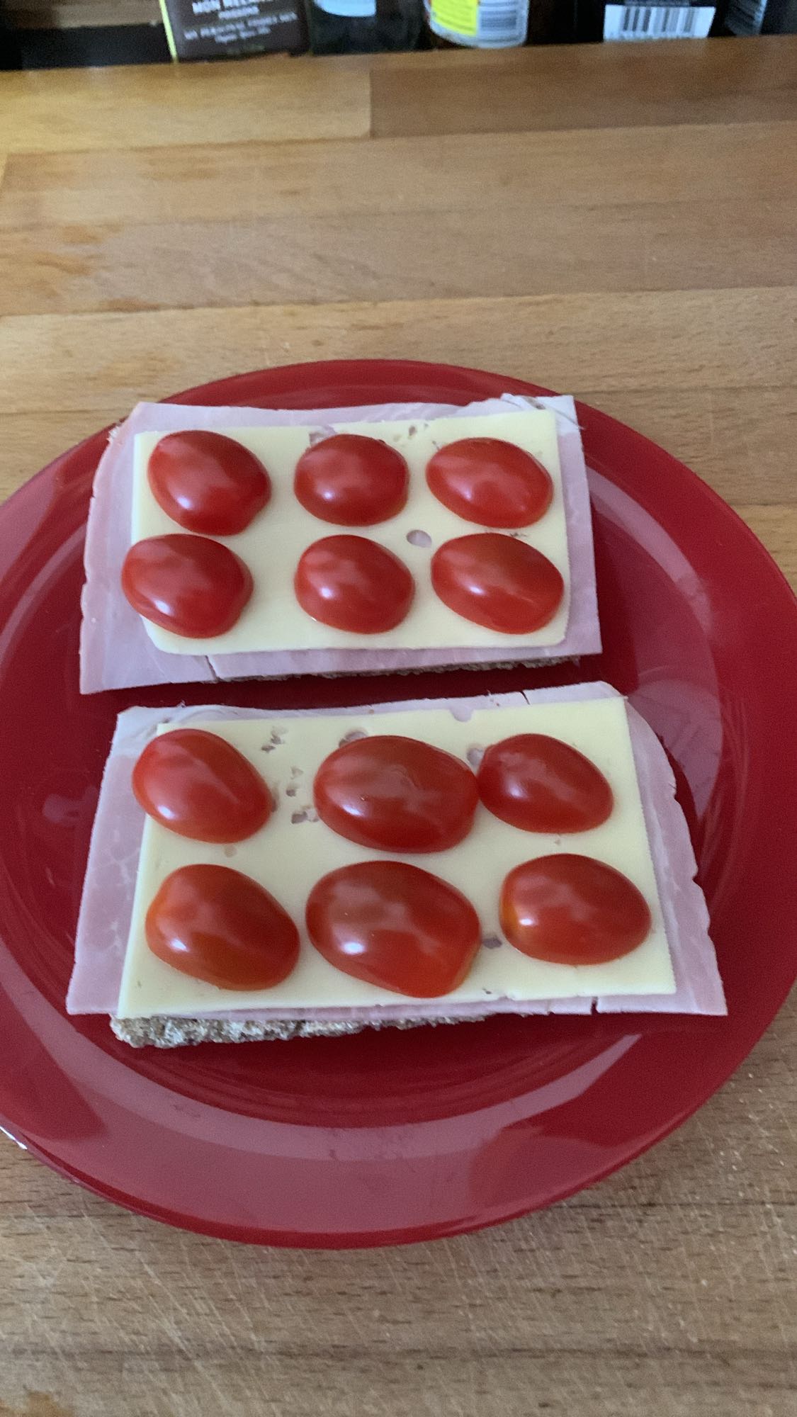 Tartines jambon fromage tomate