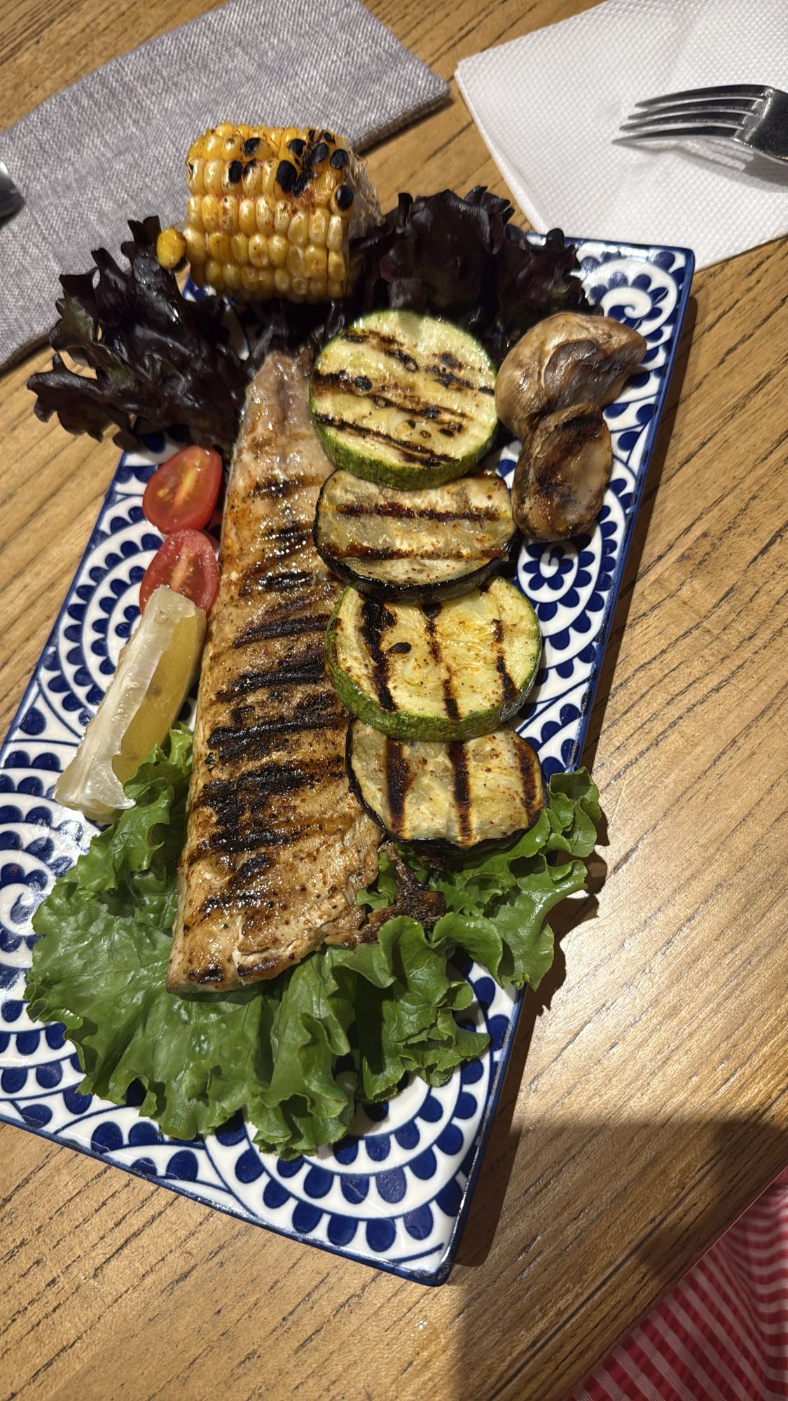 Гриль с овощами и рыбой