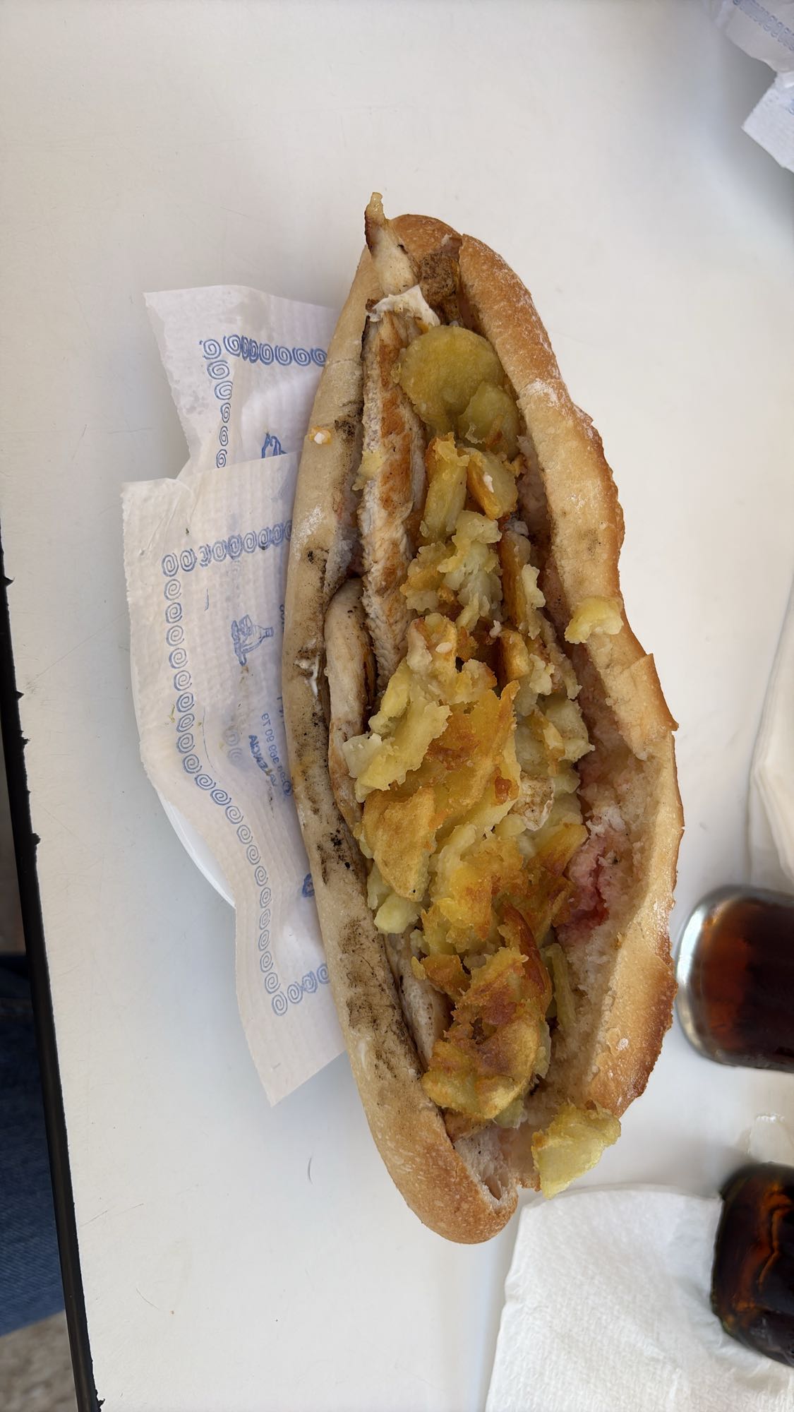 Bocadillo de pollo y papas