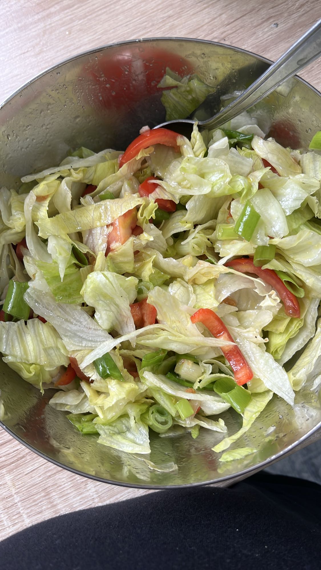 Salată proaspătă de legume