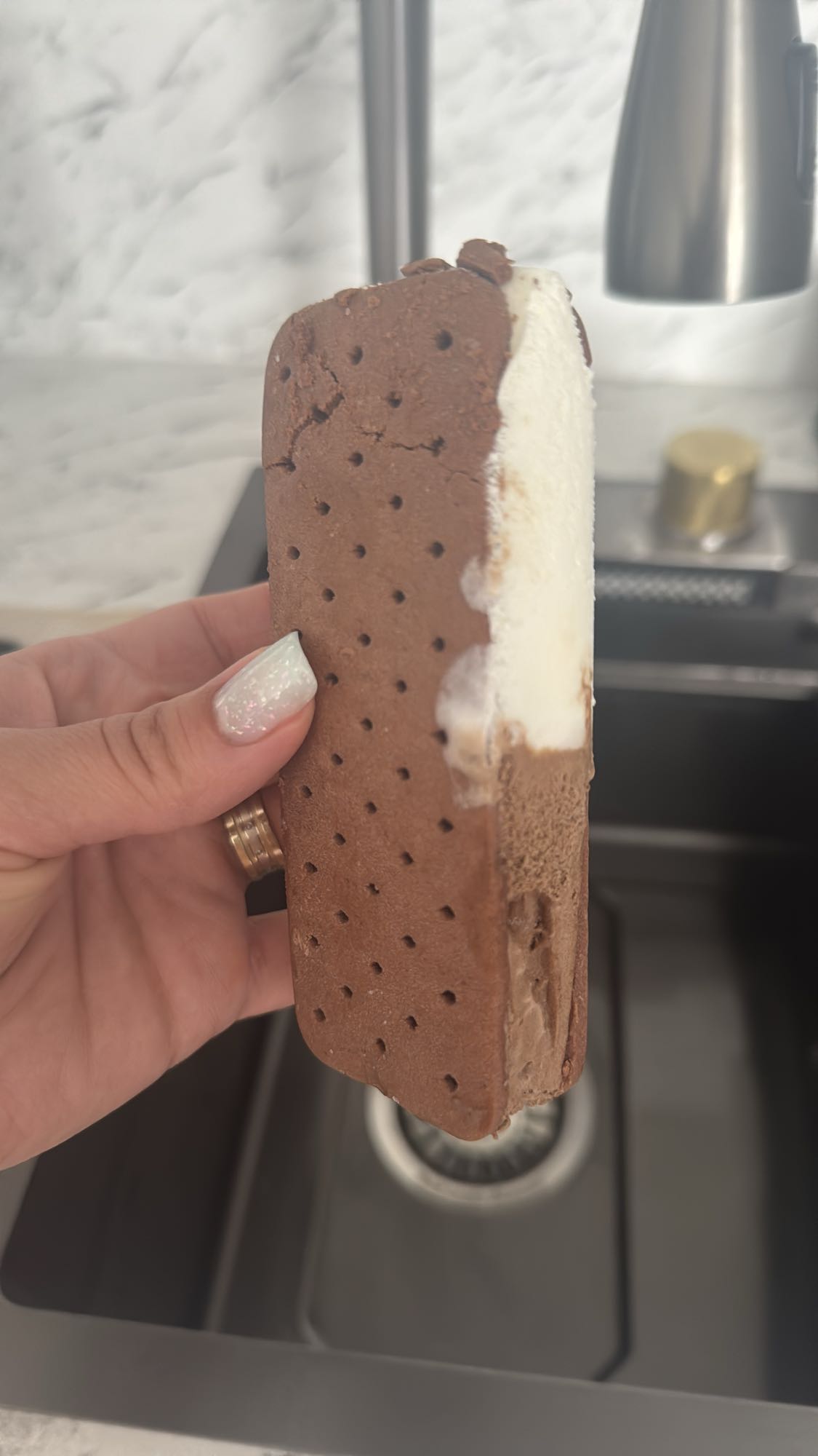 Sandviș cu înghețată