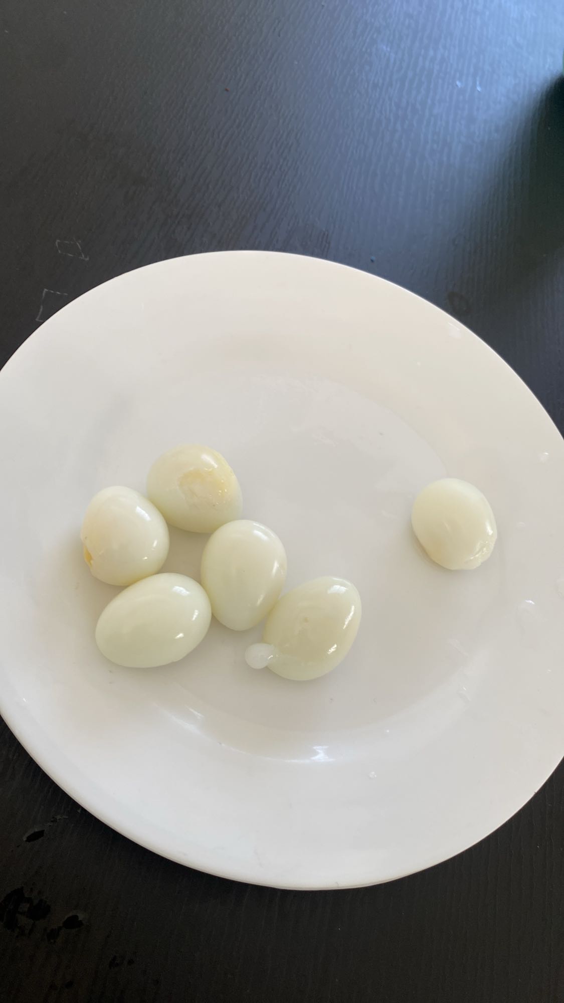 Huevos de codorniz cocidos